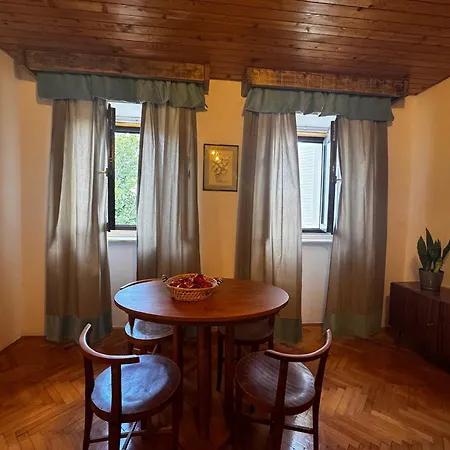 Gradina View - Floor