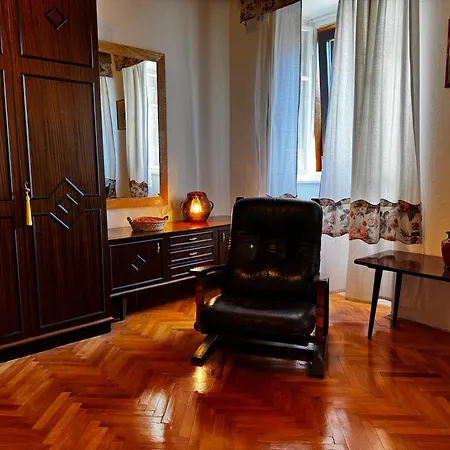 Gradina View - Floor